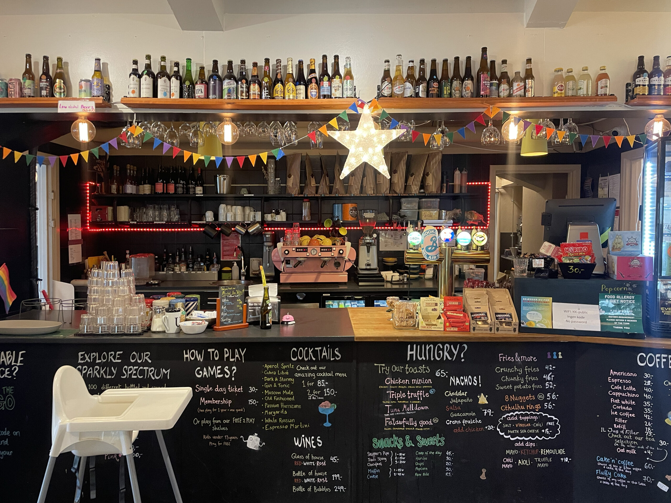 Bastard cafe_valby_location counter